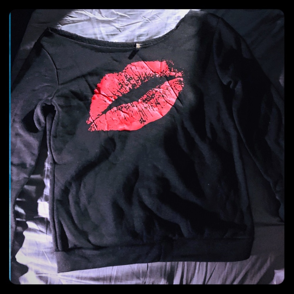 ⚡️3️⃣ for $25-Off The Shoulder 👄 Sweatshirt 😘